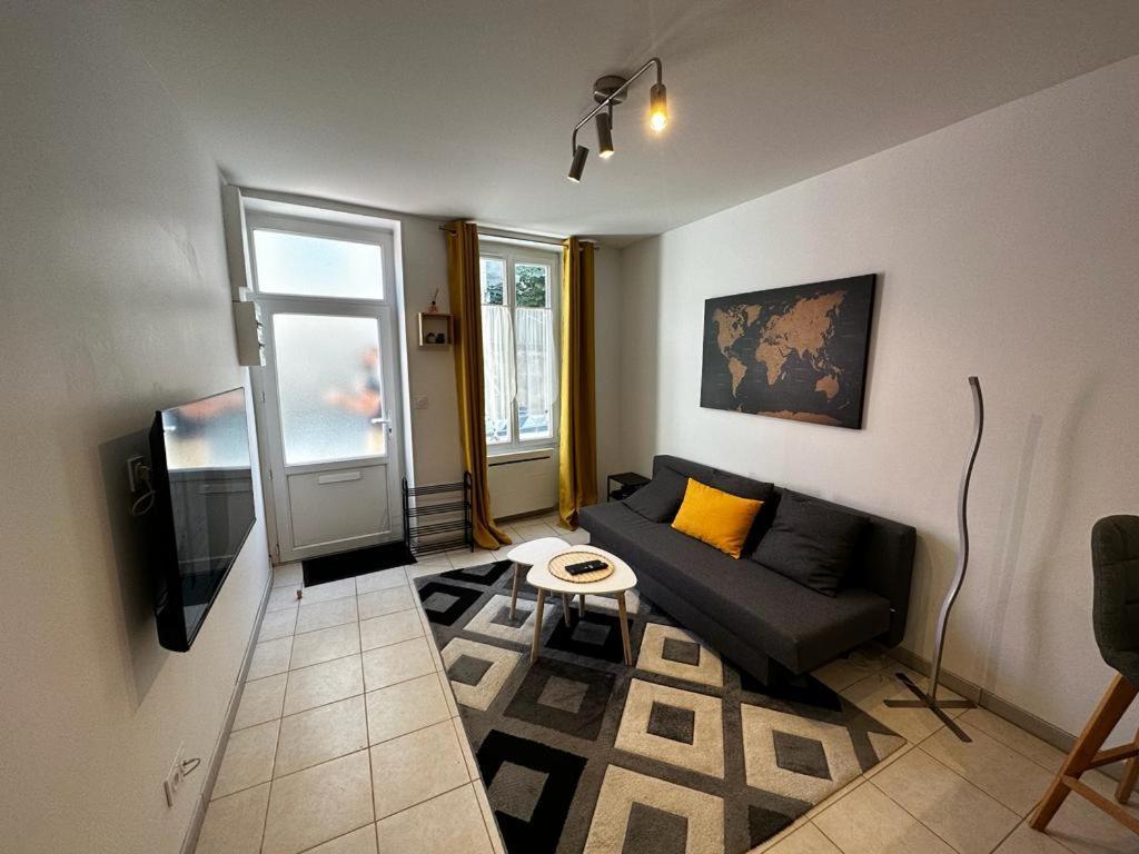 Le Saint Maixent, Maison De Ville, Baby Foot, Wifi Exterior photo
