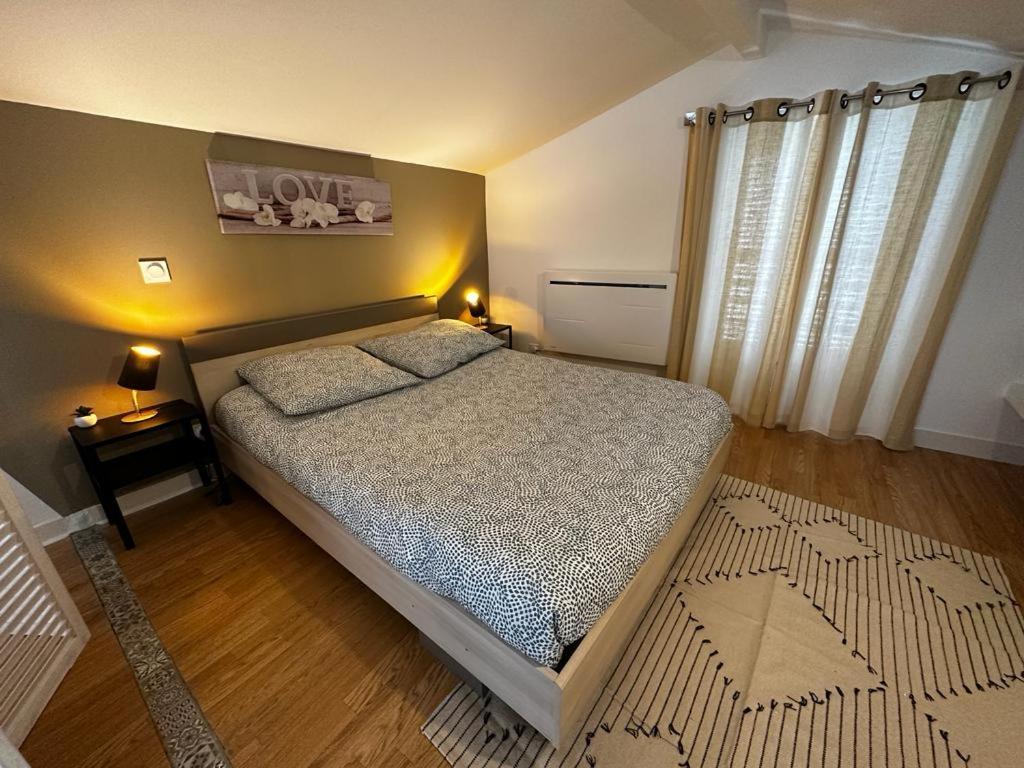 Le Saint Maixent, Maison De Ville, Baby Foot, Wifi Exterior photo